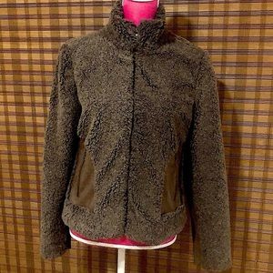 Totally fashionable! Plush teddy fur jacket! Great detail! New with tags!